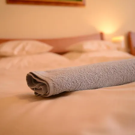 Bed & Breakfast Szilvia Panzio Gyomaendrod