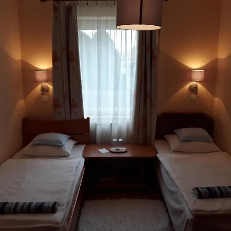 Szilvia Panzio * Gyomaendrőd