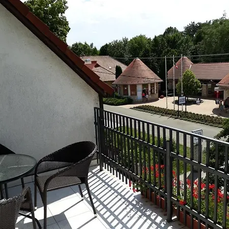 Bed & Breakfast Szilvia Panzio Gyomaendrod