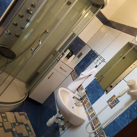 Szilvia Panzio Bed & Breakfast *