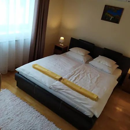 Bed & Breakfast Szilvia Panzio