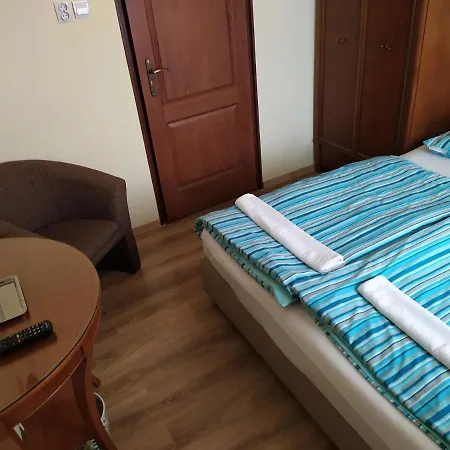 Szilvia Panzio Bed & Breakfast *