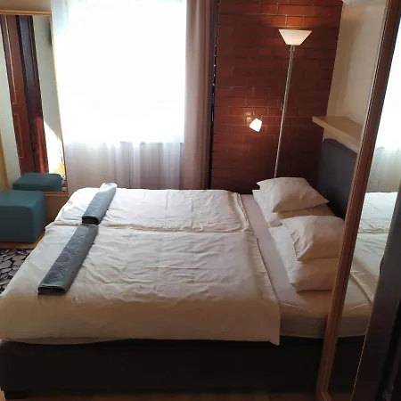 Bed & Breakfast Szilvia Panzio Gyomaendrod