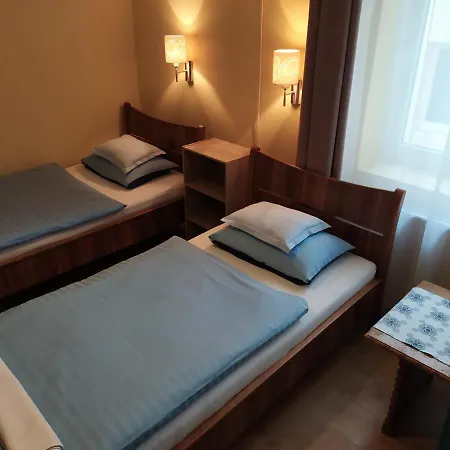 Szilvia Panzio Bed & Breakfast