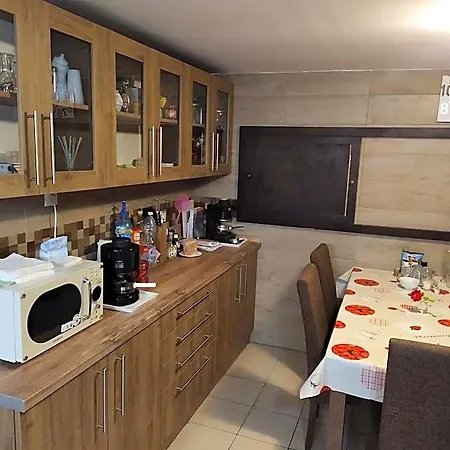 Frühstückspension Szilvia Panzio 3*